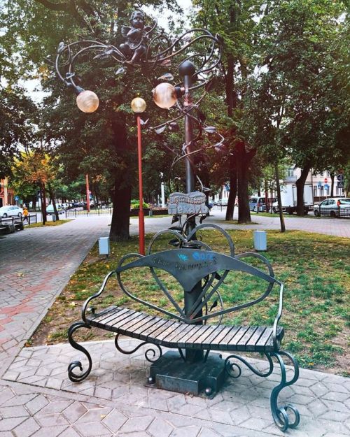  #Belarus #Brest #kissingbench #love #park #bench #cupidon #sculpture #art #beauty #travel #trip #to