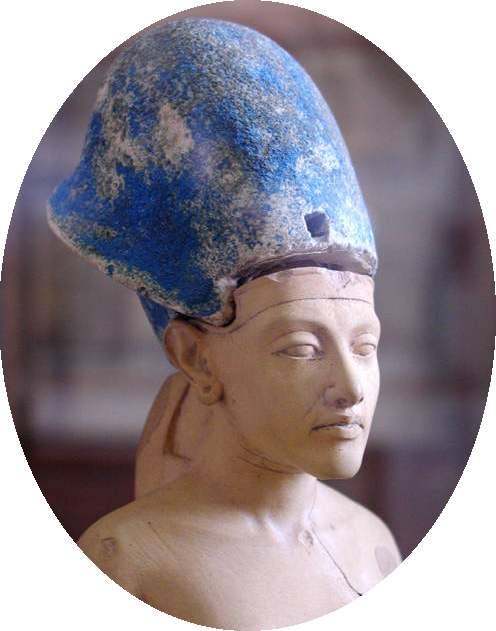 Limestone statue of Akhenaten holding an offering table,18th dynasty Ancient Egypt