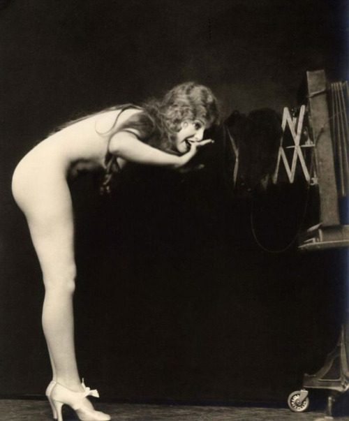 Ziegfield girl Catherine Moylan, 1920&quot;s