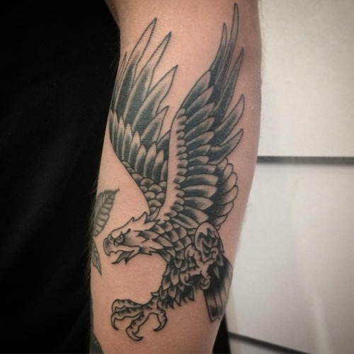 Top of the forearm, ready to party. #tattoo #eagletattoo #montreal #montrealcity #montrealtattoo #st