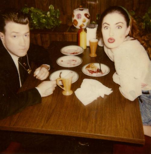 laurapalmerwalkswithme:Behind the scenes of Twin Peaks