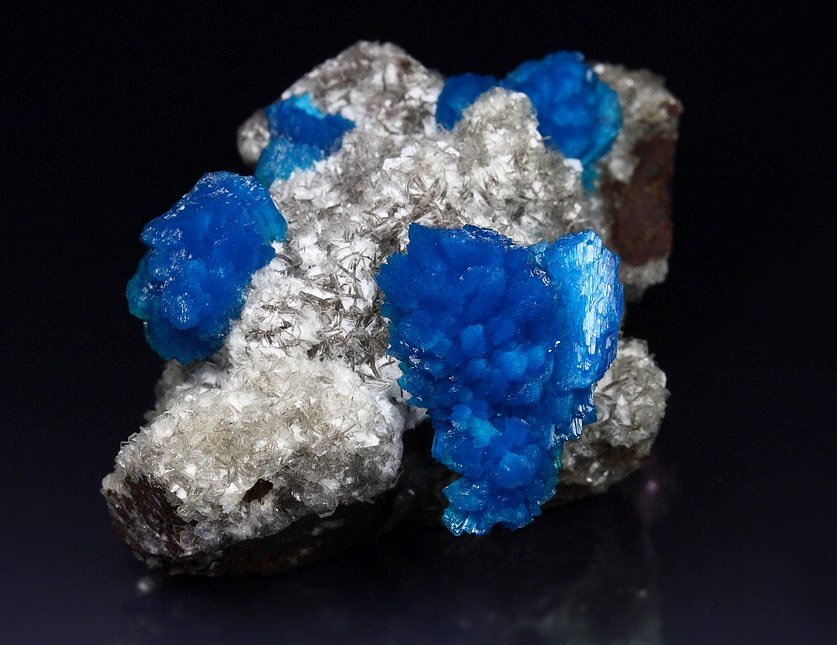 mineralists:  Cavansite on stilbite - Wagholi, India 