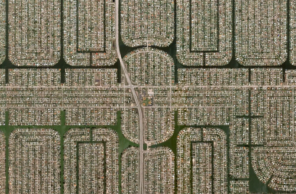  human landscapes in south west florida from google earth (via the big picture) illustrate