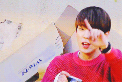 himdaes:  himchan the photographer 