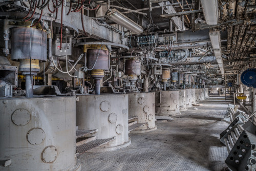 abandonedimages:  The abandoned Domino Sugar factory in Brooklyn, NY to be demolished.  (Source) 