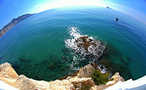 aka-donuts:  Fisheye Sea [iPad Project] by MakeLifeMemorable on Flickr.