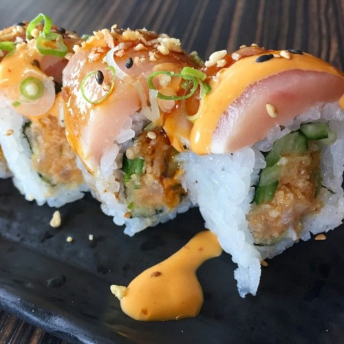 idreamofsushi: By @helloricecake on Instagram.