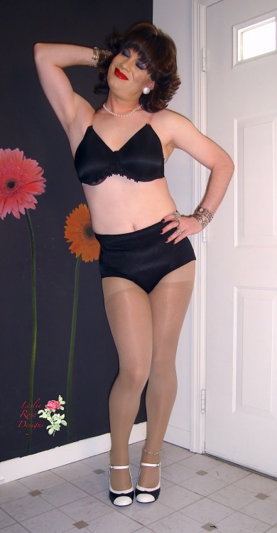 girdleluv:  gnjayne:  partimeguy:  crossdressers in bras get reblogged  Charming!    Trannys, Sissys