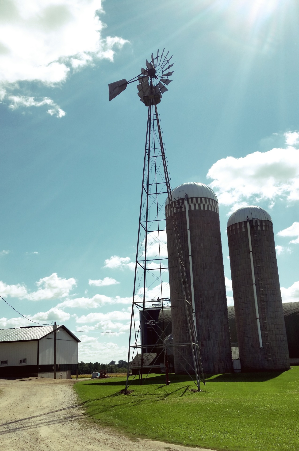 farmer-girls-photography:  The simple life 