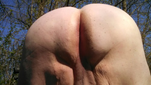Porn photo bigdaddy3650:  Close up ass shots in woods