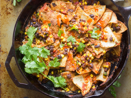 tinykitchenvegan:Vegan Black Bean Chilaquiles
