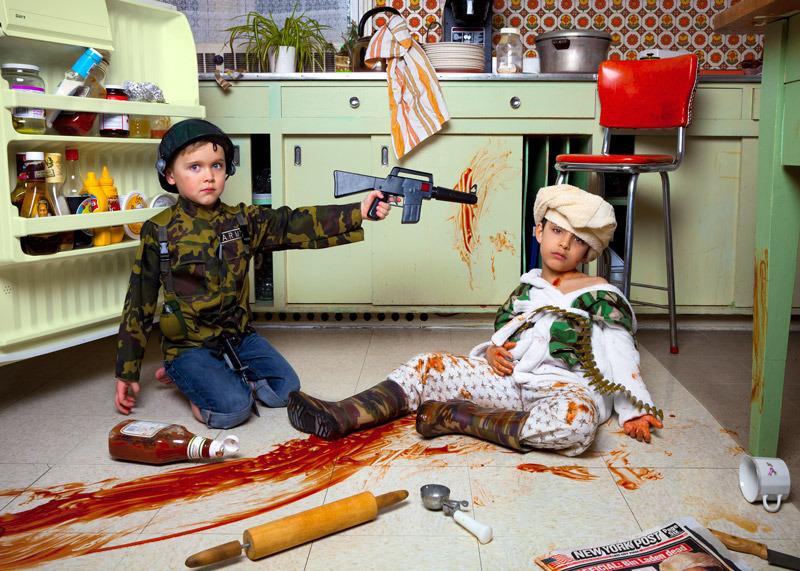 stopdropandrun:  Jonathan Hobin Re-Creates the World’s Most Infamous Tragedies