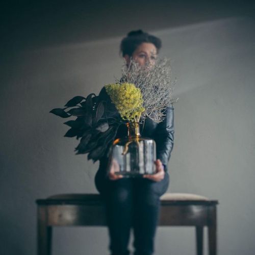 Kwartels en Manna | Creating and curating one of a kind floral based installations.