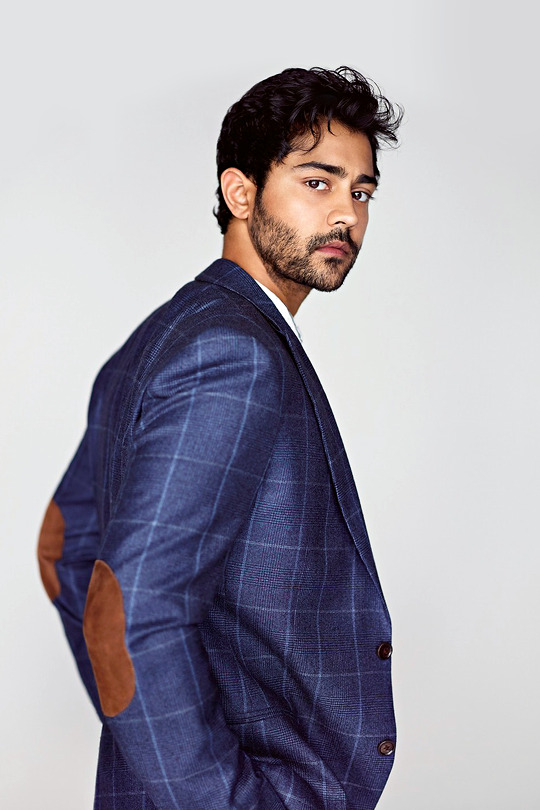 television:  Manish Dayal  ©Yoni Goldberg // Bello Magazine