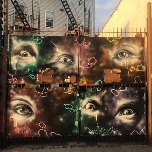 #OpenYourEyes Art by @trans1graffiti at @wellingcourtmuralproject in Astoria, NY. . . . . . #trans1 