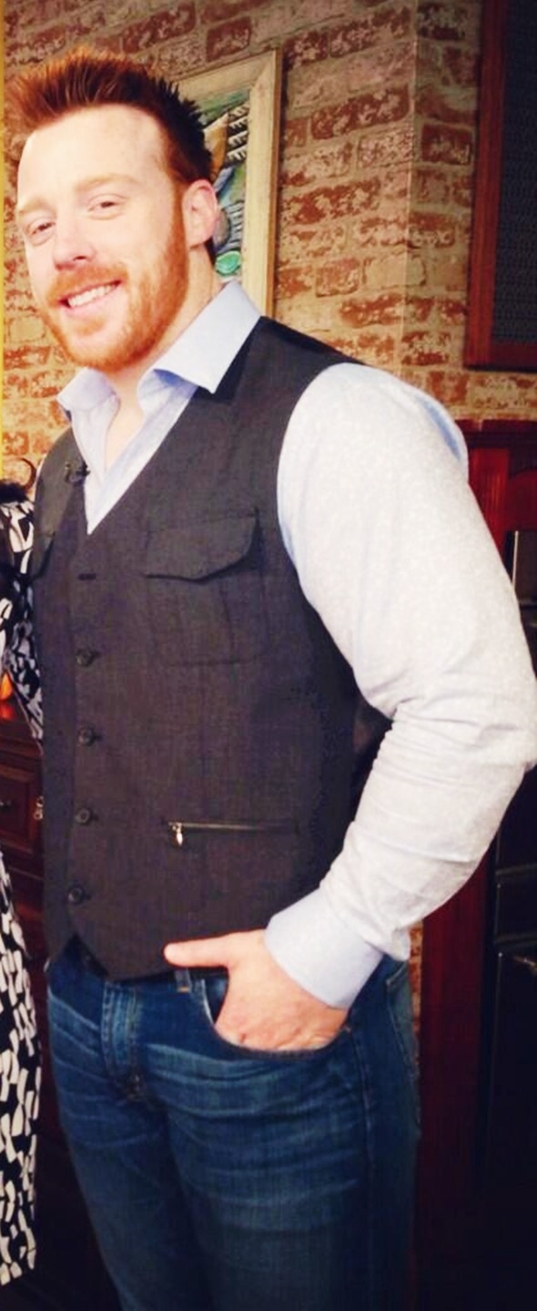 allsheamusfarrelly: P-E-R-F-E-C-T Sheamus looks good with a full on beard!