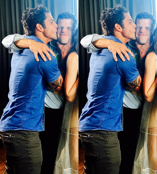 zacefronsbf:Tyler Posey & Charlie Carver at San Diego Comic Con 2017 (July 20th)