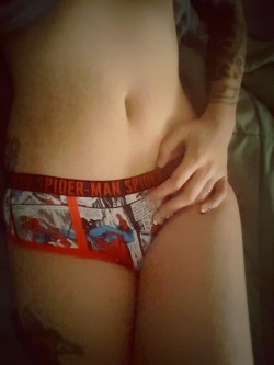 likeabullet-in-the-head:  I got new spiderman undies the other day and I couldn’t decide which picture I liked better. So there’s two.