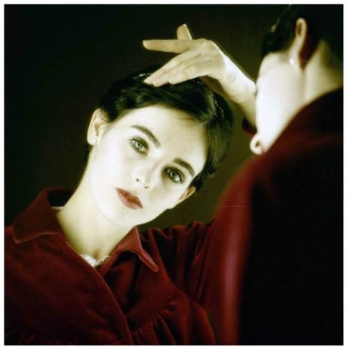 Millie Perkins - (1959) - LIFE -  Photo Allan Grant 