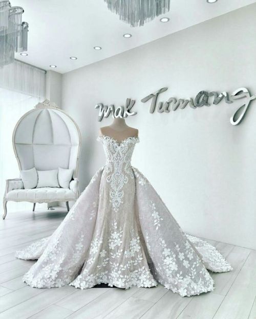 the-fashion-dish: Mak Tumang Couture Salon            