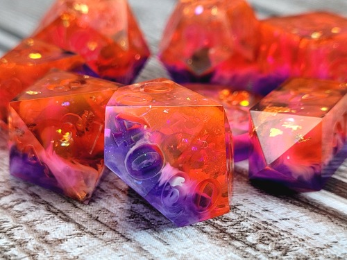 dicekatdice: Dayspring - I have made this set so many times and each time it looks a little bit diff