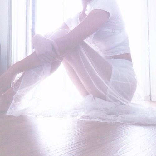 killingsosoftly:   In the end, all that was left was desire - the desire to slumber forever, auto processing desires of need and want. She was a machine programmed for dreams…  Ravish Me Bra by @creepyyeha​ 💧 