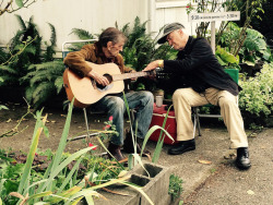 myellenficent:     Harry Dean Stanton and David Lynch on the set of Twin Peaks, 2017 (photo by Cori Glazer)