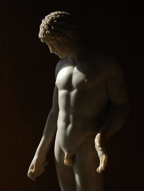 newloverofbeauty:  Copy of the Capitoline Antinous,  originally Greek, early 4th century BC  