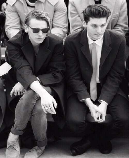 the-bees-and-the-birds:  Jamie Campbell Bower and George Craig -Burberry front row LCM