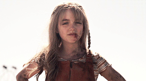 cassianserso:“Captain America gets back up because it’s the right thing to do. Carol gets back up be