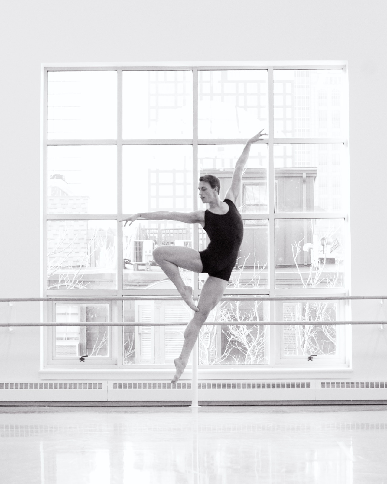 coltonwestdance:  bradleyschlagheck:  Photos: Brian Mengini  Who’s the dancer?