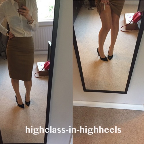 highclass-in-highheels: A little peek of today’s outfit