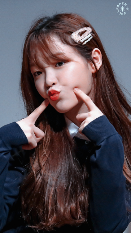 『SEUNGHEE』saved? reblog or like© fantaken owners