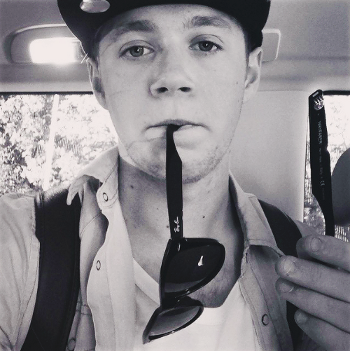 stylesin:  @niallhoran: Broke me sunglasses! ragin! 