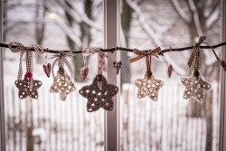 weheartchristmas:  Window Christmas Decoration