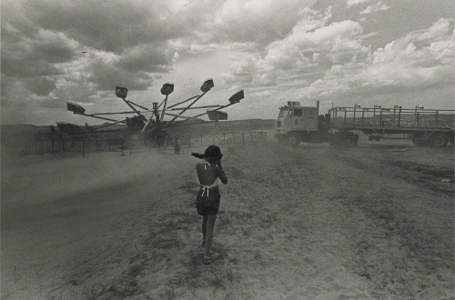 kafkasapartment:Lukachukai, Arizona (Navajo Nation), 1980. Roswell Angier. Silver gelatin.