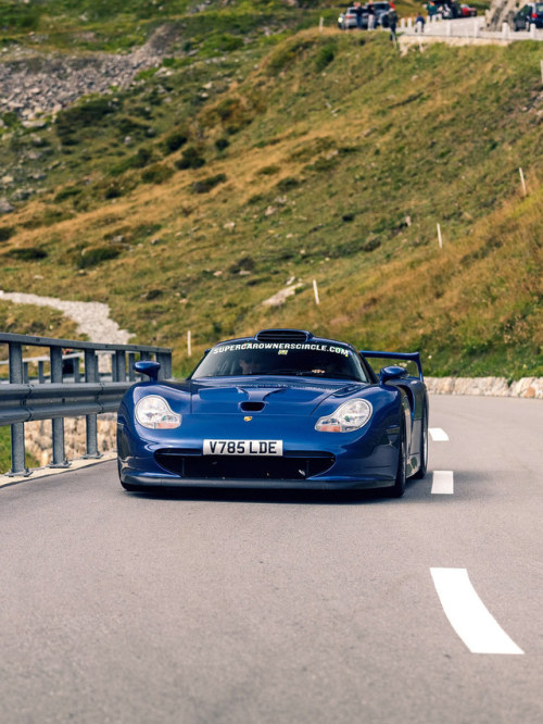 wrooom:Born On The Track “Porsche 911 GT1 in the Alps”By Mattia Manzini