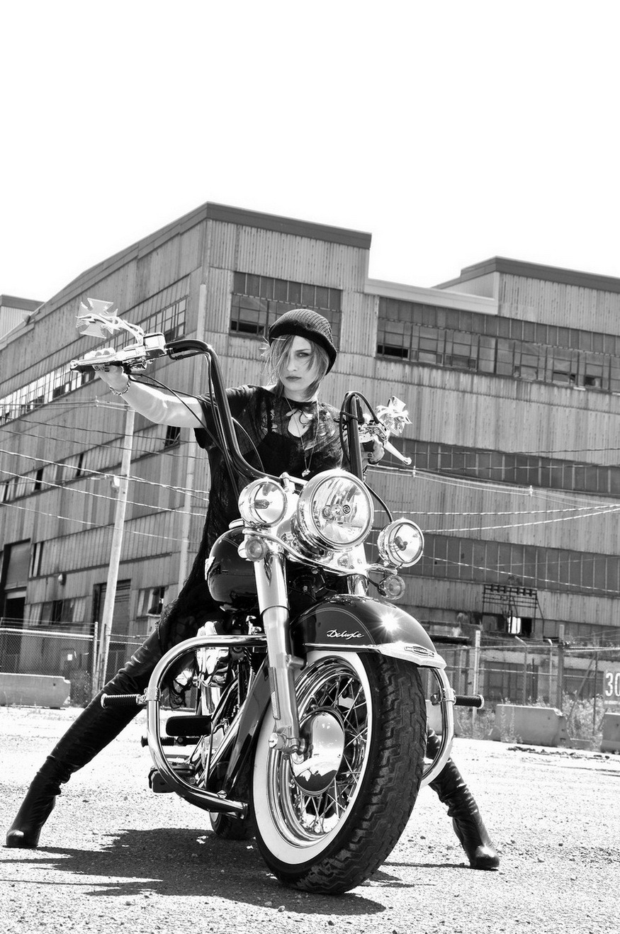 harley-girls:  Biker Girl http://tinyurl.com/q4td8td 