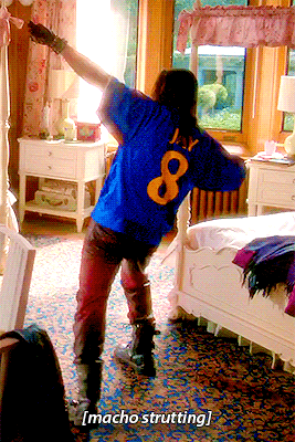 nicomlnorus:evie’s reaction to jay flaunting his new jersey is so funny to me and idk whybonus: