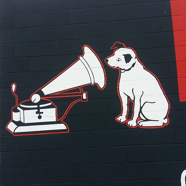 alrboosh:  Everybody loves vinyl!!! #art #walls #streets #southcongress #atx #boosh