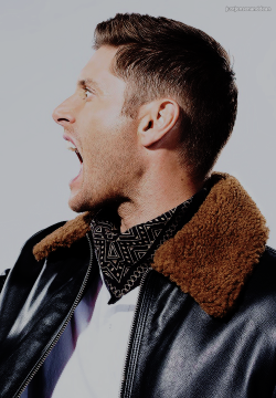 justjensenanddean:    Jensen + Kitten <333