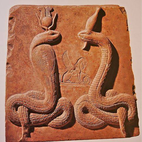 oursoulsaredamned:Isis as Agathe Tyche and Osiris as Agathos Daimon, both in serpent