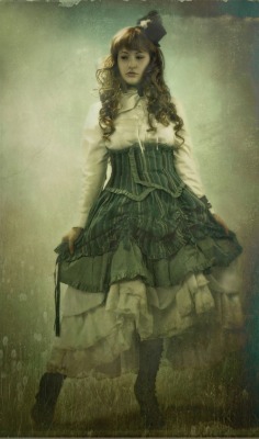 steampunk-girl:  Steampunk Girl  http://steampunk-girl.tumblr.com/