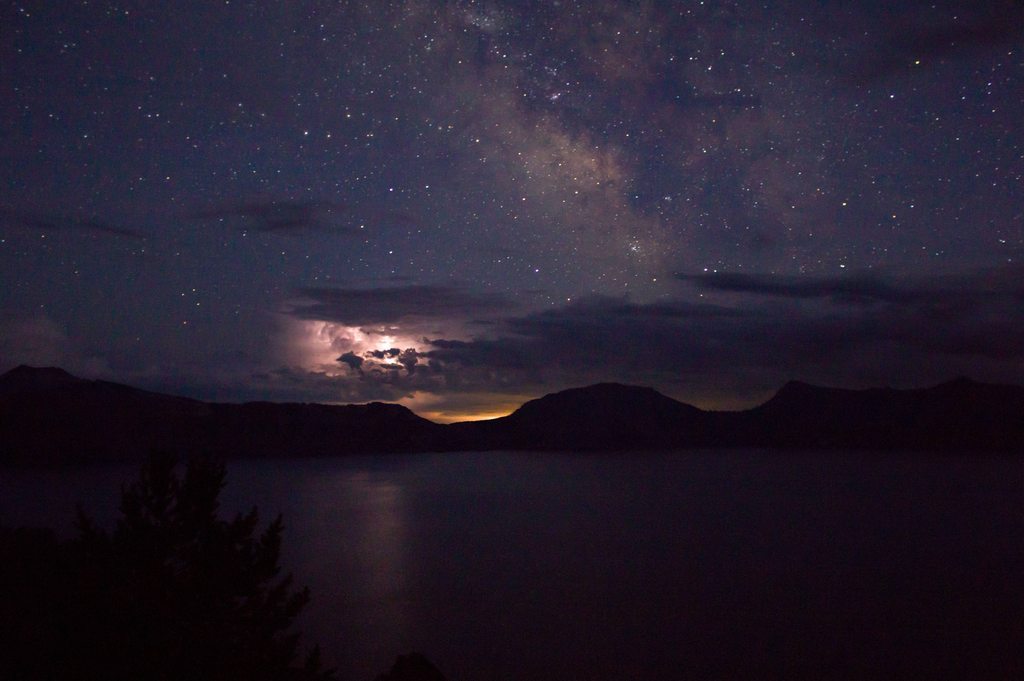 space-pics:  Milky Way and lightning over Crater Lake [4935x3282][OC]http://space-pics.tumblr.com/