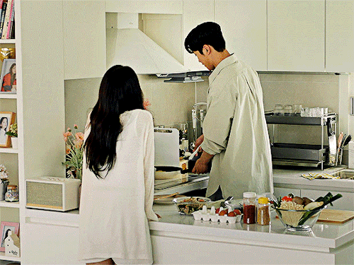 Ryu Choi Hui and Choi Jun Woong 
Tomorrow (2022)- 🌻 for @orphiccs​ 🌻 #tomorrow#mbc tomorrow#kdramaedit#kdramadaily#asiandramanet#dailynetflix#dailyasiandramas#kdrama#rowoon #kim si eun #bysya#tmredit#ep 16#request #bestie for youu i hope its okay  #im giffing w/o content hahaha  #but anything for you