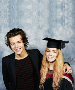 styzles-deactivated20151205:  Congratulations to @GemmaAnneStyles on her degree and a warm Sheffield welcome to her brother @Harry_Styles too 