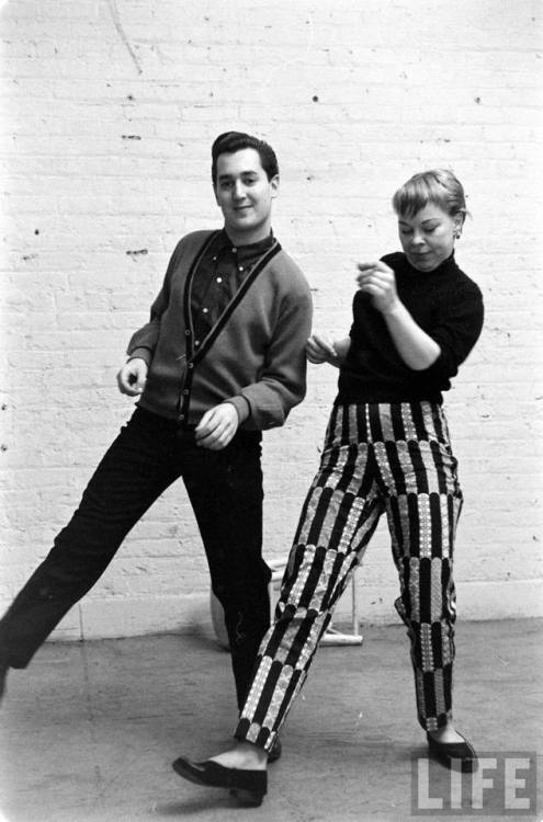 Carol Haney teaches Neil Sedaka some dance moves(Peter Stackpole. 1958)