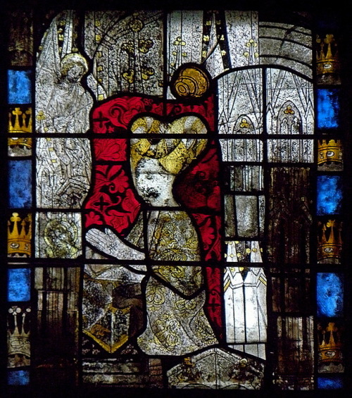 jeannepompadour: Stained glass with portrait of Marie de Bretagne, Duchesse d'Alençon in the 