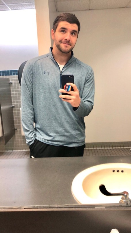 thenerdyfool: Im like skinny pop popcorn bc Im a skinny legend and a snack 💁🏻‍♂️ 