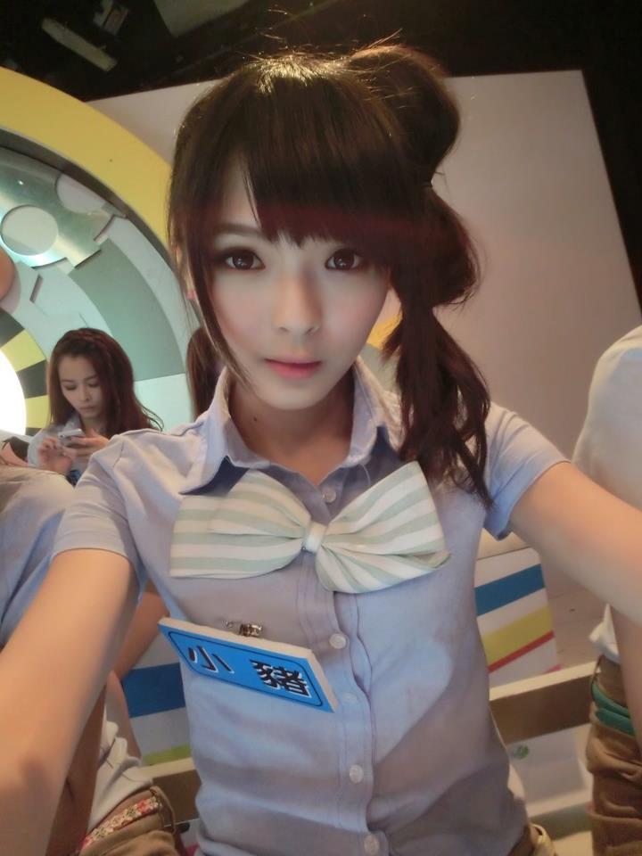 cutiespress:  Beautiful Taiwanese model ‘Piggy’ Vicky Cuties Press - http://digitomes.com/cutegirls/